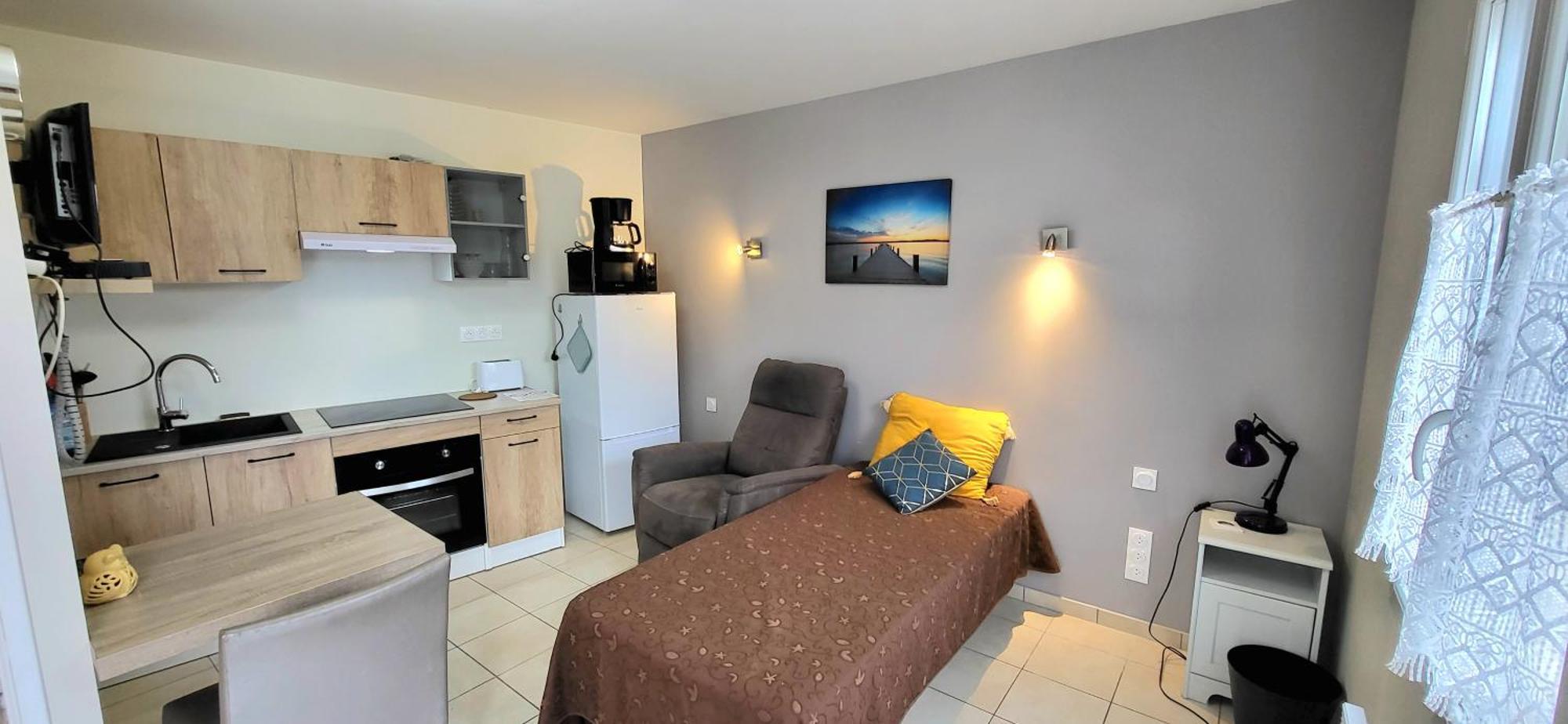 Residences Les Sansonnets "Appartements & Studios" Jonzac Exterior photo